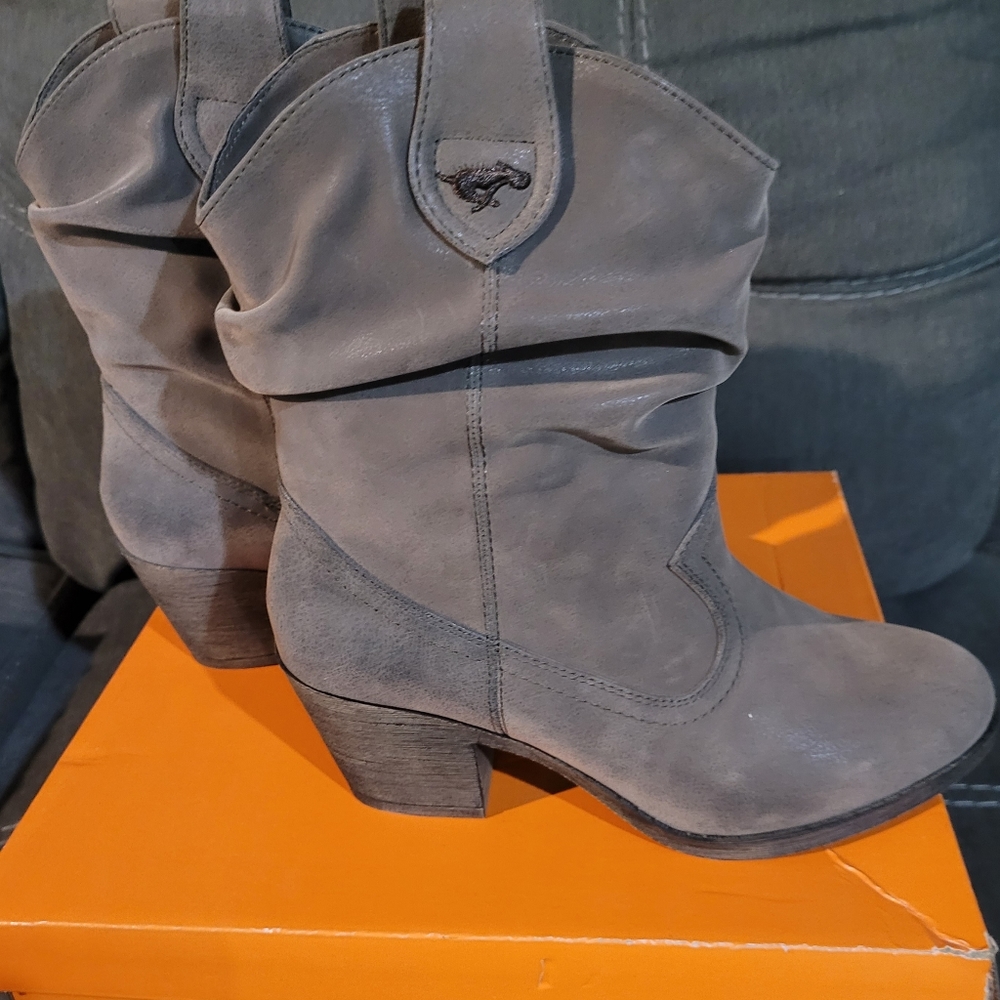 Rocket dog Western Style Ankle Boots